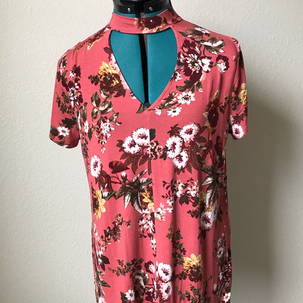 a.n.a floral short sleeve blouse coral size large